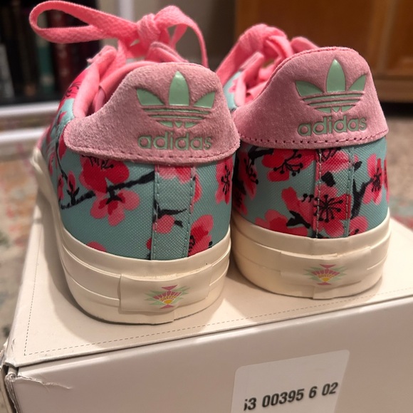 Adidas x Arizona Tea Sneakers - Picture 2 of 8